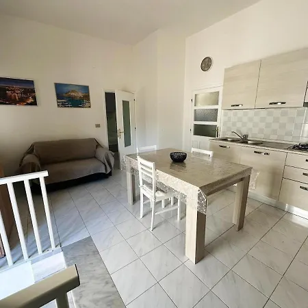 Apartment Salvia, 1 Minuto Del Centro De